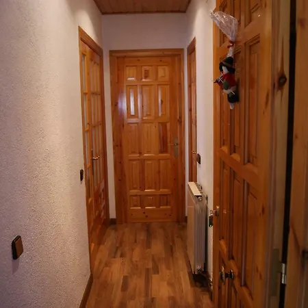 Apartaments Pont Romanic Espot Exterior photo