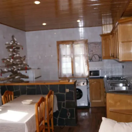 Apartaments Pont Romanic Espot Exterior photo