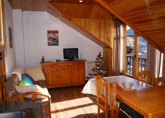 Apartaments Pont Romanic
