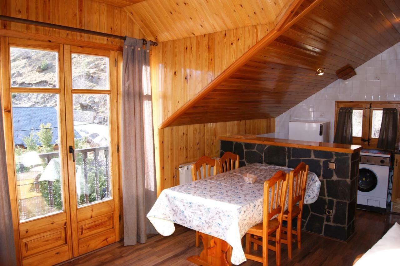 Pont Romanic Apartment *