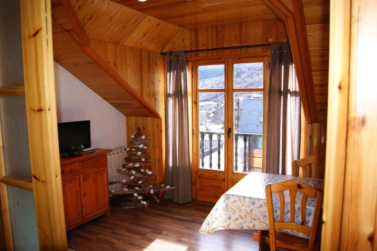 Pont Romanic Apartment Espot